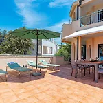 3 Holiday home