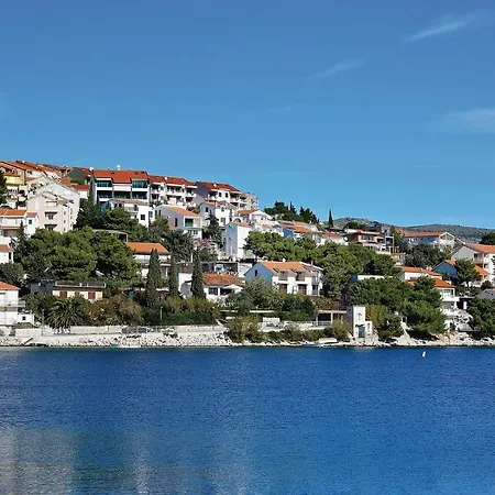 3 Tatil Evi Ražanj