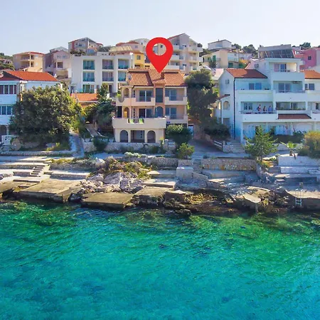 Awesome In With House Sea View *