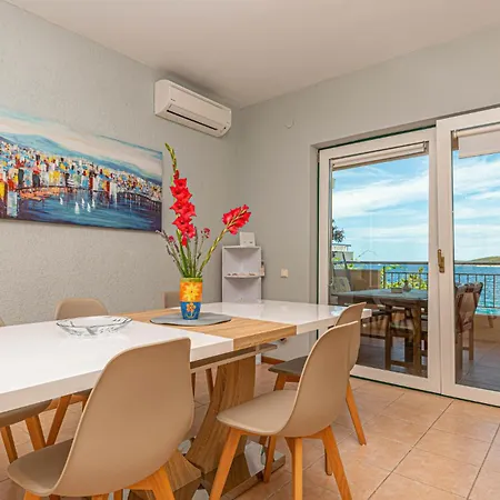 Awesome In With House Sea View Holiday home *
