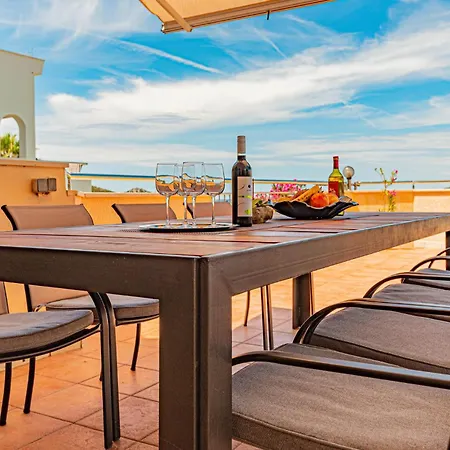 Holiday home Awesome In With House Sea View Razanj