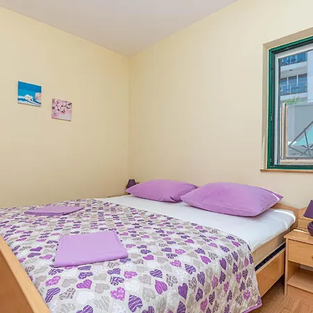 Awesome In With House Sea View