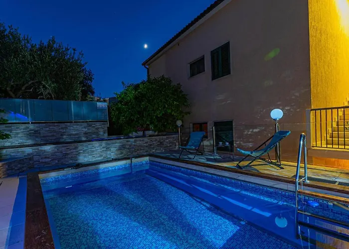 3 Сasa de vacaciones Ražanj