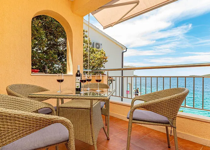 3 Сasa de vacaciones Ražanj